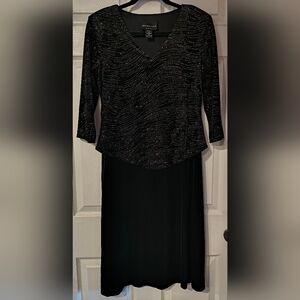 Connected Apparel Sz 4Petite Black Sparkle V-Neck Evening Dress